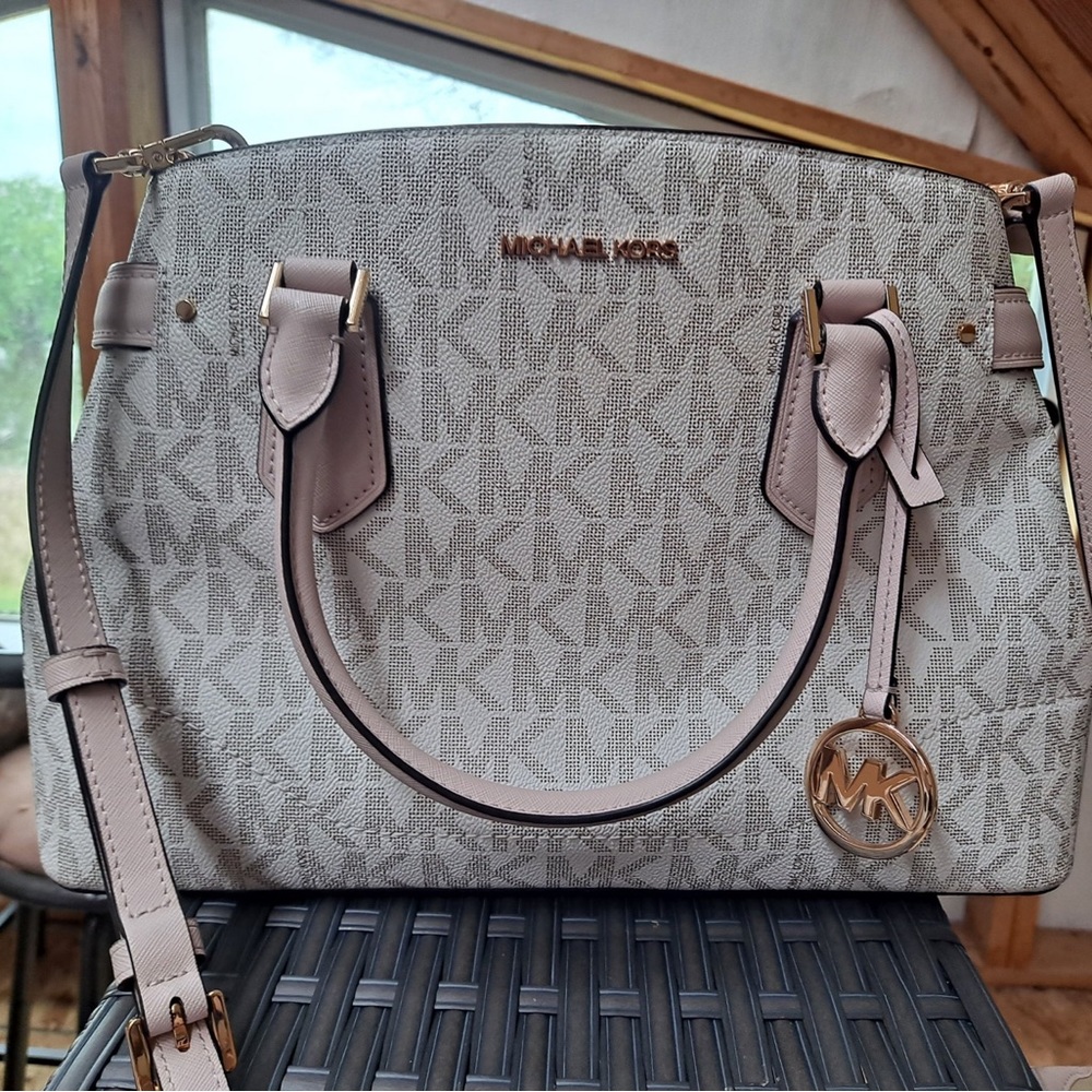Michael Kors-LYNN VANILLA LOGO